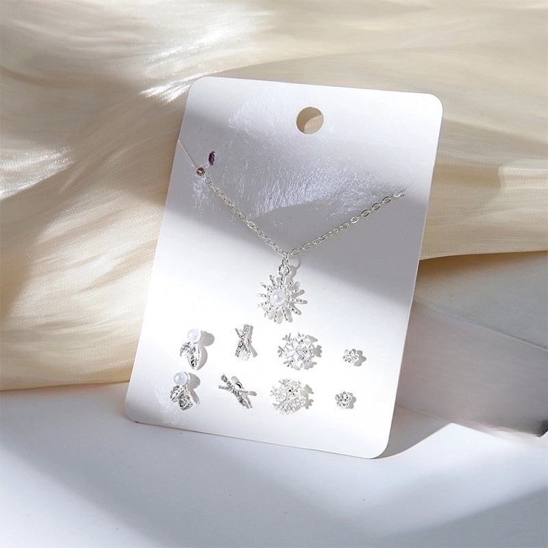 New Crystal Christmas Clavicle Chain Alloy Short Necklace Earring Set