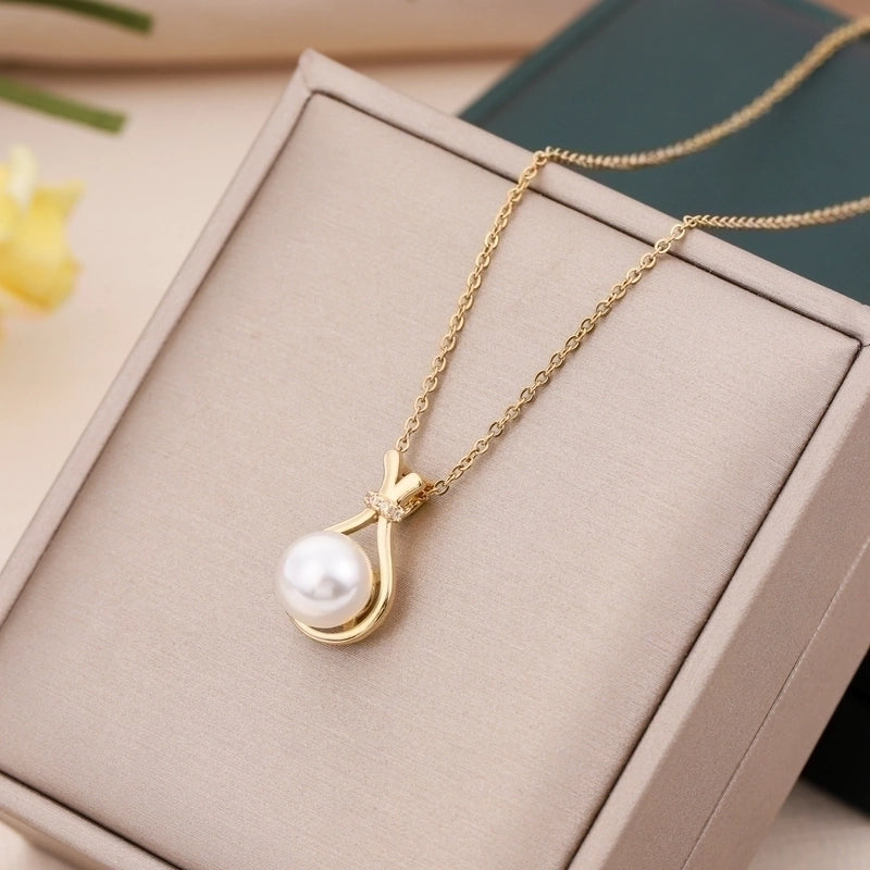 Elegant Minimalist Geometric Stainless Steel Plating Inlay Artificial Pearls 18k Gold Plated Pendant Necklace
