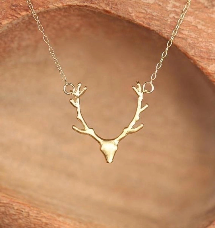 Simple Necklace Christmas Elk Reindeer Pendant Necklace Female Clavicle Chain Fawn Necklace