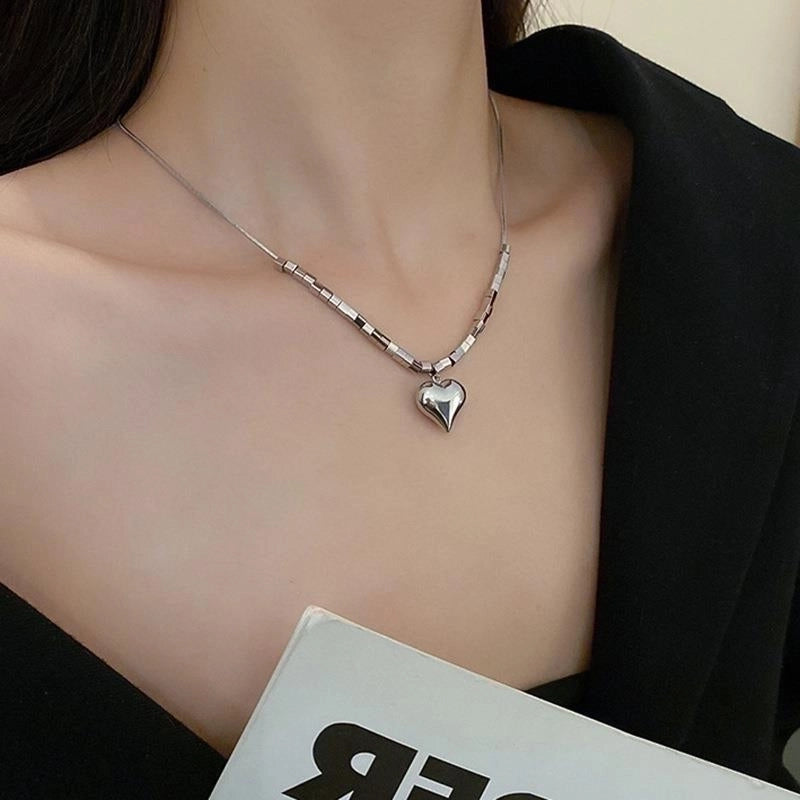 Minimalist Commute Heart Shape Alloy Inlay Zircon Women's Pendant Necklace Necklace