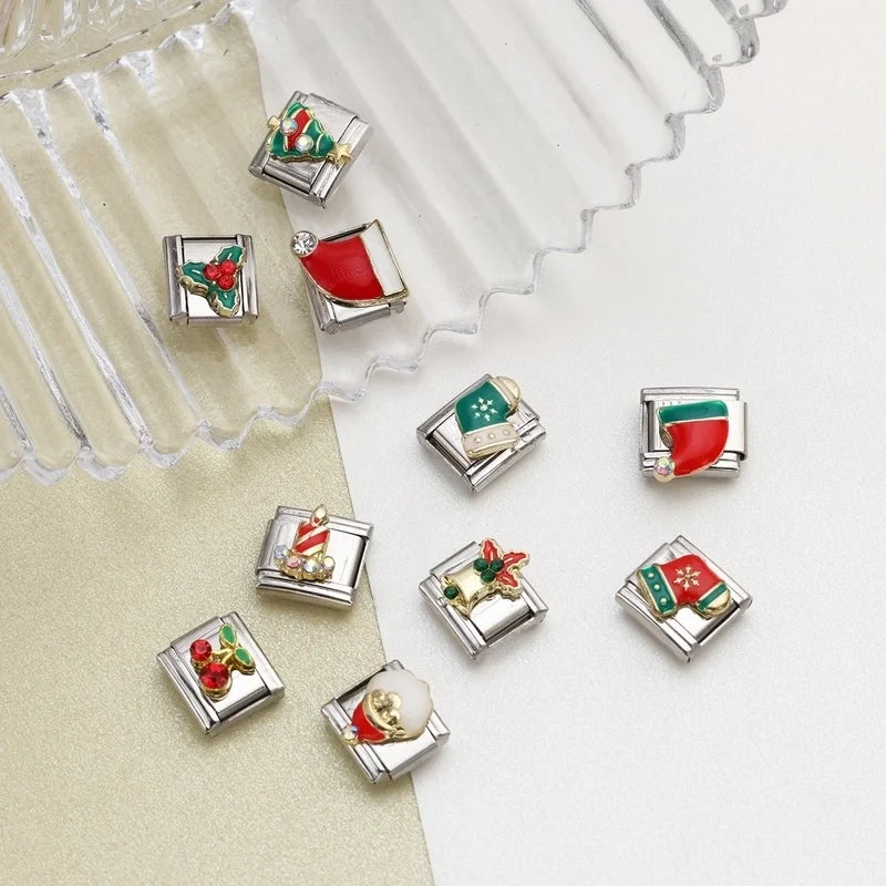 1 Piece 9*10mm 201 Stainless Steel Christmas Tree Santa Claus Christmas Socks Jewelry Accessories