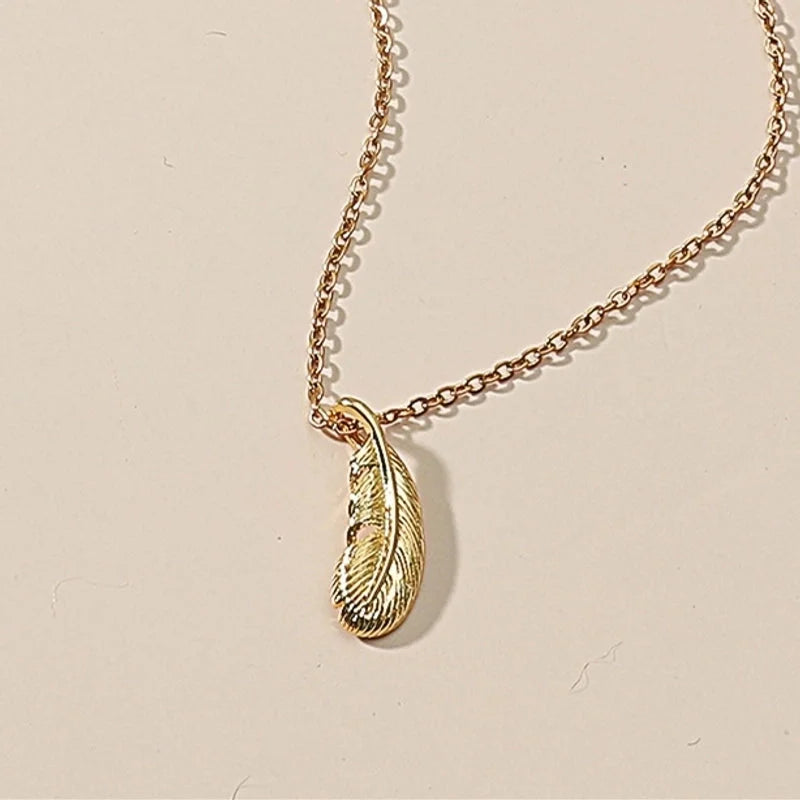 Women's Titanium Steel Pendent Inlaid Zircon Heart Necklace