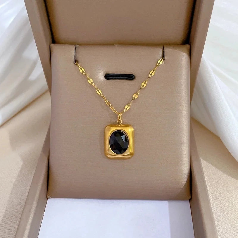 Casual Commute Geometric Titanium Steel Shell Zircon Inlay Pendant Necklace