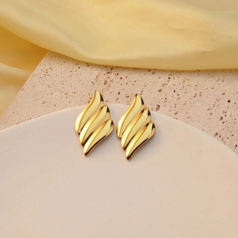 1 Pair Modern Style Geometric Flower Stamping 304 Stainless Steel Imitation Gold Drop Earrings Ear Studs