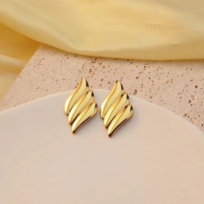 1 Pair Modern Style Geometric Flower Stamping 304 Stainless Steel Imitation Gold Drop Earrings Ear Studs