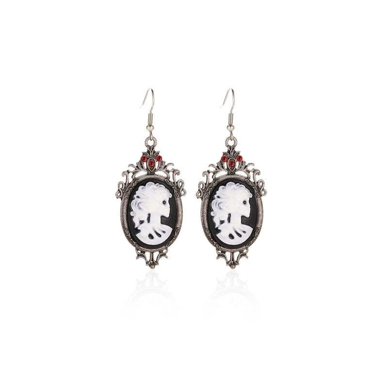 2 Pieces Casual Vintage Style Human Face Leaf Heart Shape Plating Hollow Out Inlay Alloy Metal Brass Resin Zircon 18K Gold Plated Gold Plated Silver Plated Earrings