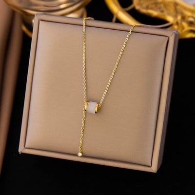 304 Stainless Steel 18K Gold Plated Minimalist Plating Inlay U Shape Heart Shape Acrylic Artificial Rhinestones Plastic Pendant Necklace