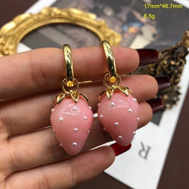 1 Pair Retro Strawberry Alloy Plating Inlay Pearl Women's Drop Earrings