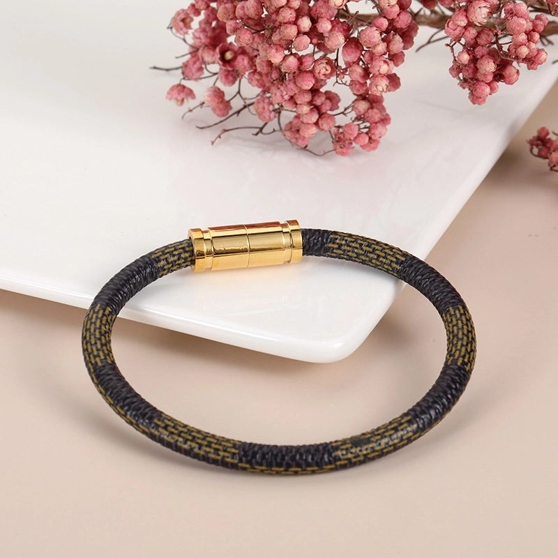 Minimalist Solid Color Stainless Steel Pu Leather Bracelets