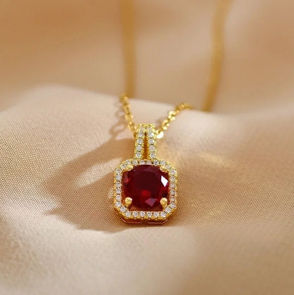 Minimalist Round Copper Plating Inlay Zircon Gold Plated Pendant Necklace