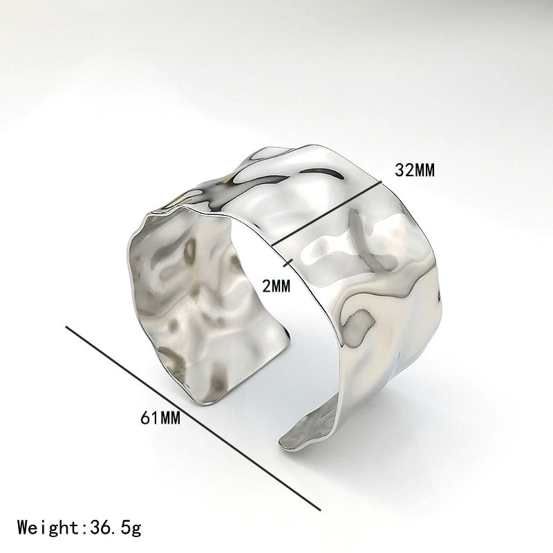 Casual Minimalist Solid Color Flower Butterfly 304 Stainless Steel 18K Gold Plated Bangle In Bulk