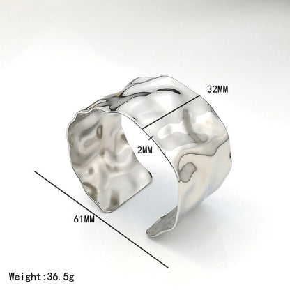 Casual Minimalist Solid Color Flower Butterfly 304 Stainless Steel 18K Gold Plated Bangle In Bulk