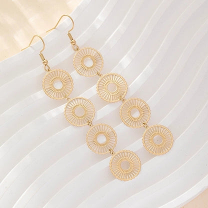 1 Pair Elegant Lady Modern Style Round Leaves Tassel Plating Titanium Steel 18K Gold Plated Drop Earrings