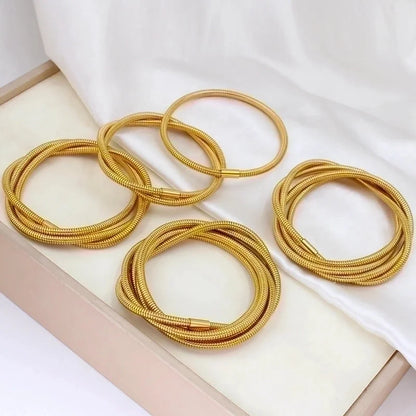 Minimalist Geometric 304 Stainless Steel 18K Gold Plated Bangle In Bulk
