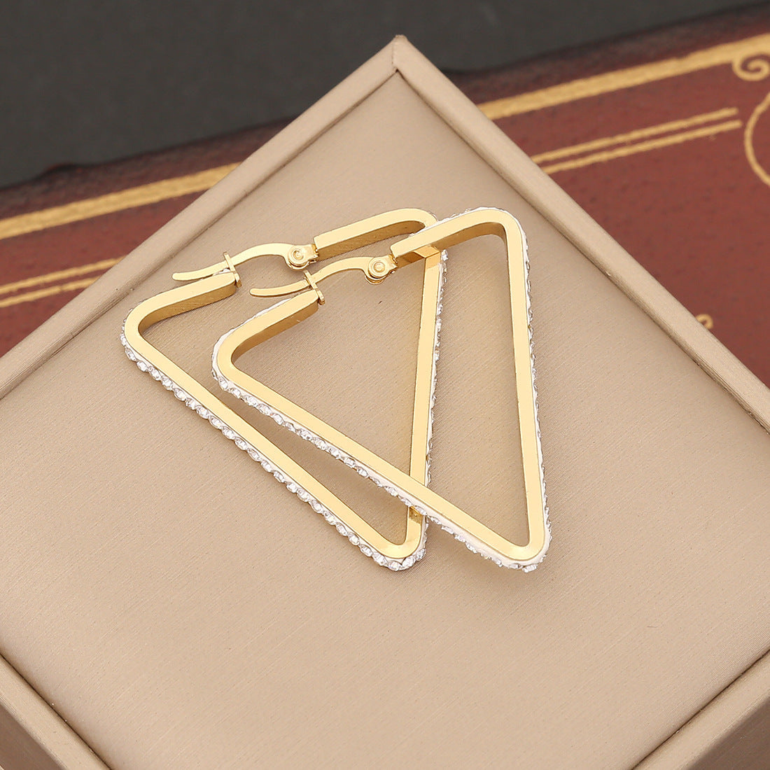 Expressive Quadrilateral Triangle Geometric Stainless Steel Diamond Inlay Earrings