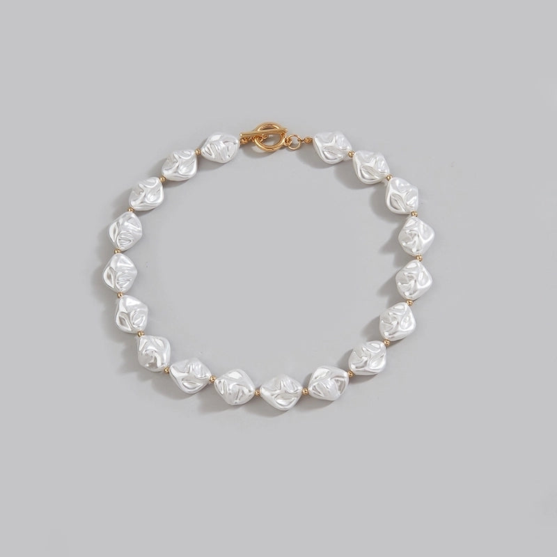 Minimalist Round Imitation Pearl Choker