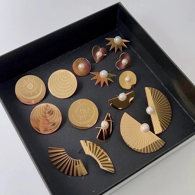 1 Pair Elegant Lady Classic Style Heart Shape Plating Stainless Steel Artificial Pearls 14K Gold Plated Ear Studs