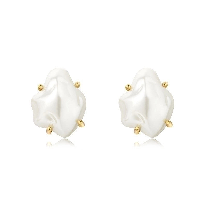1 Pair Elegant Irregular Plating Freshwater Pearl Brass 18k Gold Plated Ear Studs