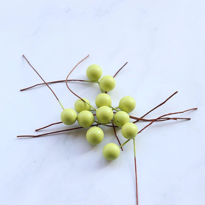 400 Pieces 10mm Simulation Berry Candy Box Accessories Christmas Gift DIY Simulation Blossom Cherry Beads Small Fruit Berries