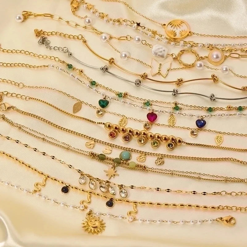 Minimalist Heart Shape Stainless Steel 18K Gold Plated Artificial Rhinestones Rhinestones Shell Bracelets In Bulk