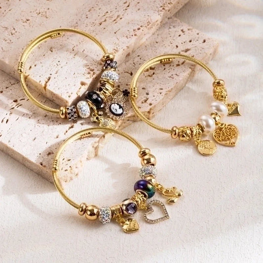 Elegant Swan Heart Shape 304 Stainless Steel Alloy Rhinestones Bangle In Bulk