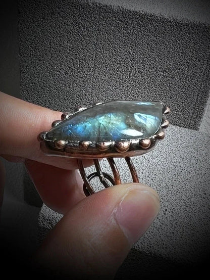 Vintage Style Baroque Style Asymmetrical Irregular Labradorite Asymmetrical Irregular Handmade Women's Open Rings