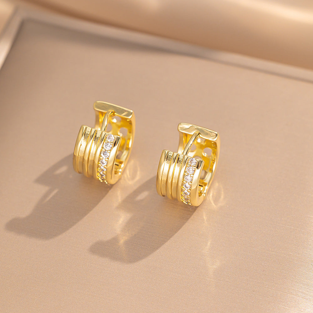 2 Pieces Moderate Luxury Flower Copper Diamond Inlay Stud Earrings