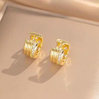 2 Pieces Moderate Luxury Flower Copper Diamond Inlay Stud Earrings