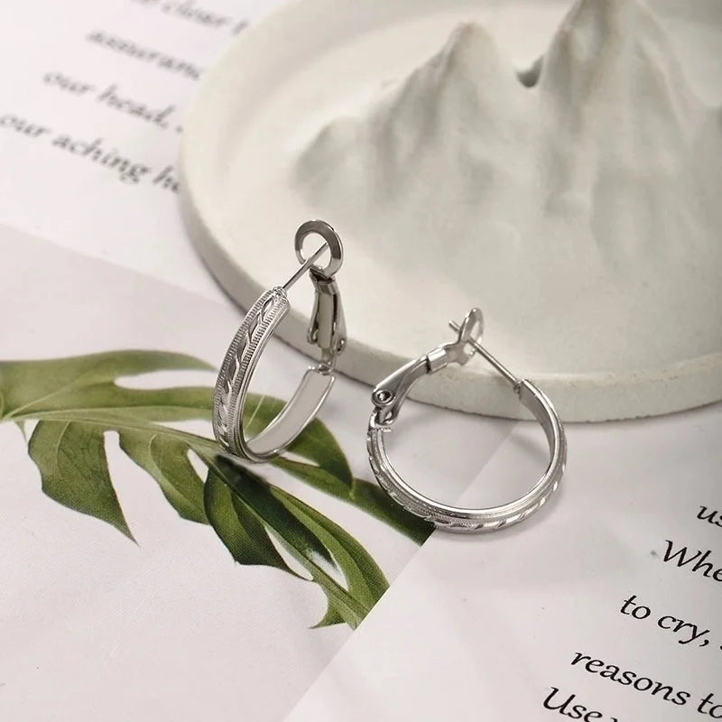 1 Pair XUPING Minimalist Geometric Round Irregular 304 Stainless Steel Hoop Earrings