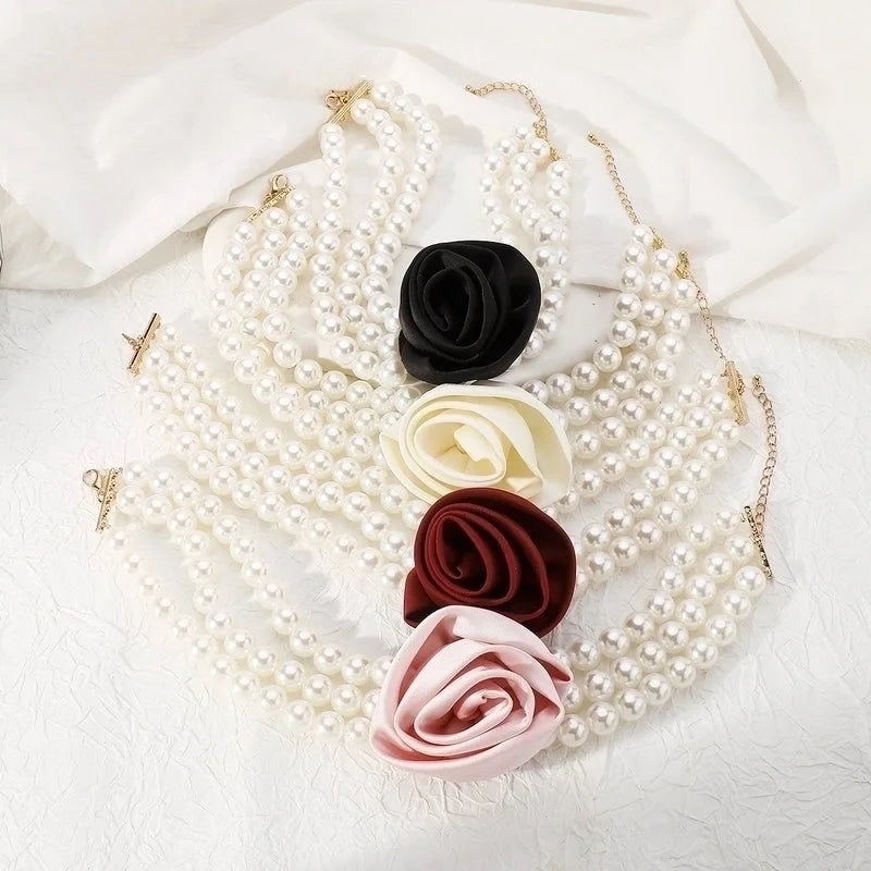 Elegant Flower Imitation Pearl Women's Necklace