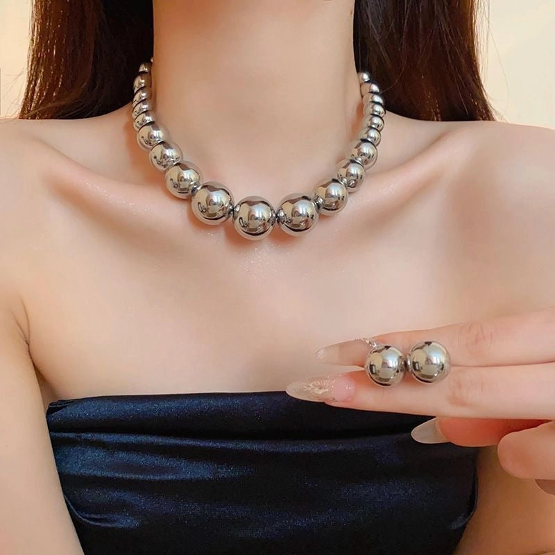 Explosions Zircon Diamond Geometric Necklace Earrings Suit Light Luxury Clavicle Chain High Sense Temperament Jewelry