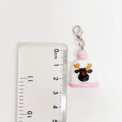 1 Piece 30mm Resin Santa Claus Snowman Elk Pendant Melon Seed Buckle Jewelry Accessories