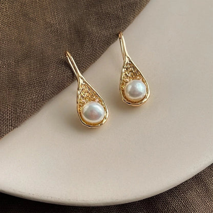 1 Pair Elegant Retro Geometric Freshwater Pearl Earrings