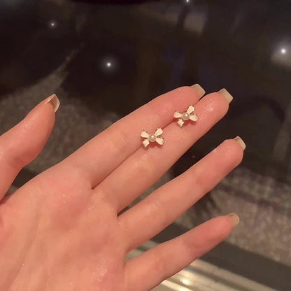 Fashion Geometric Alloy Plating Artificial Pearls Women\'s Earrings 1 Pair