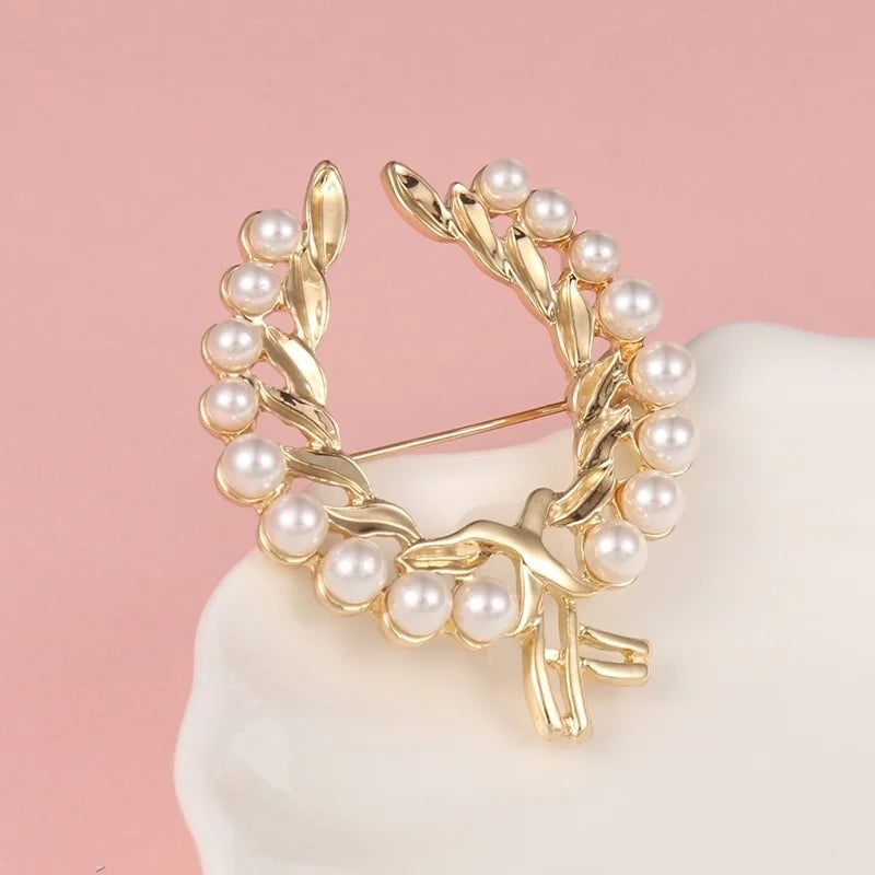Elegant Pin Bicycle Flower Snowflake Imitation Pearl Alloy Inlay Rhinestones Women'S Brooches