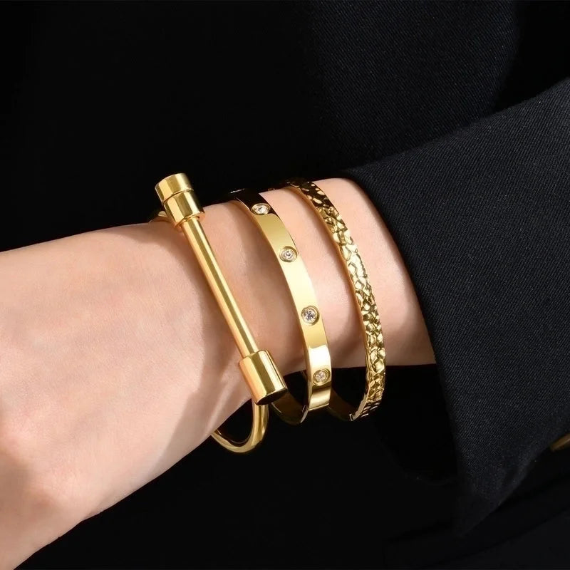 Elegant Geometric Stainless Steel Inlay Zircon 18k Gold Plated Bangle