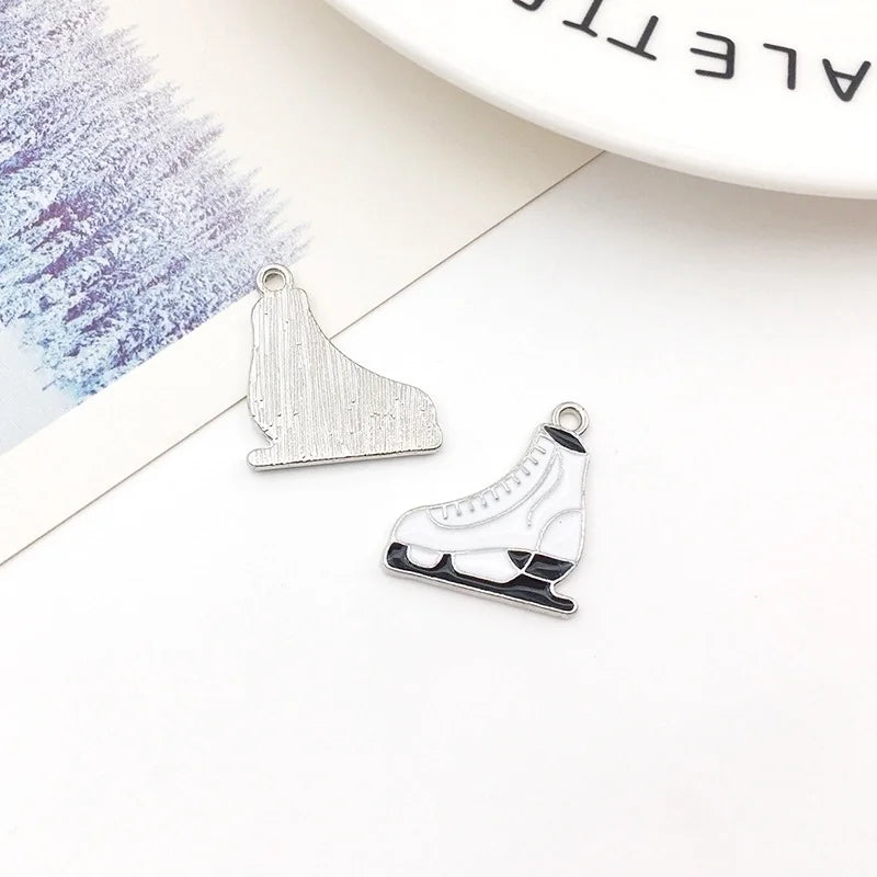 1 Piece 16 * 21mm 18 * 20mm 18 * 21mm Alloy Snowman Snowflake Elk Pendant Jewelry Accessories