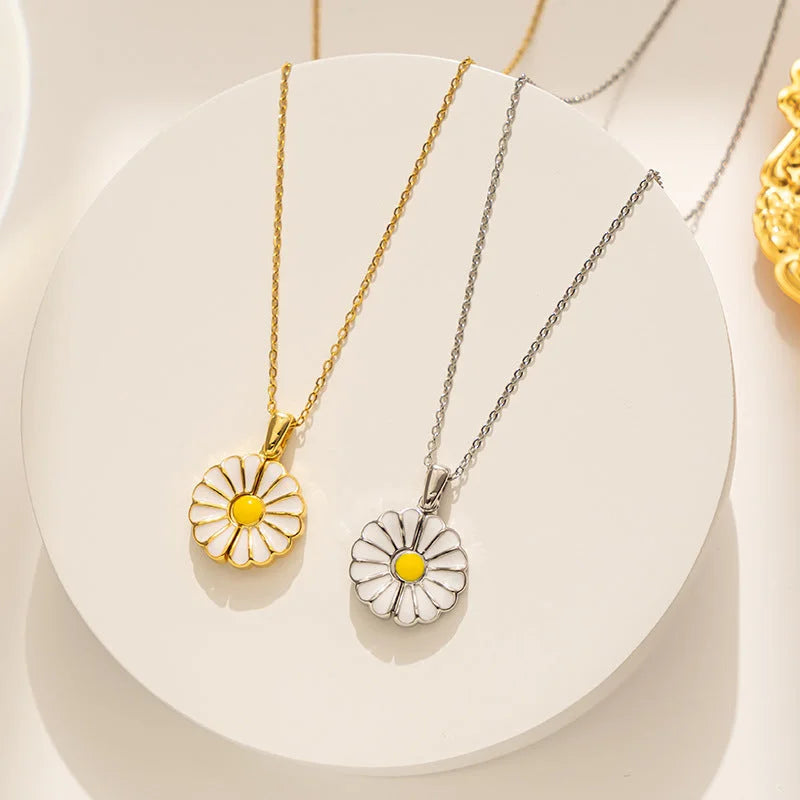 Moderate Luxury Geometric Titanium Steel 18K Gold Plated Necklaces