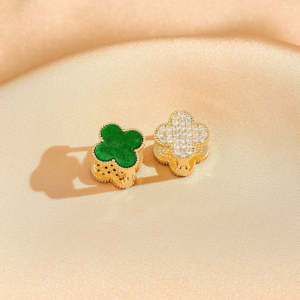 2 Pieces Moderate Luxury Flower Copper Diamond Inlay Stud Earrings
