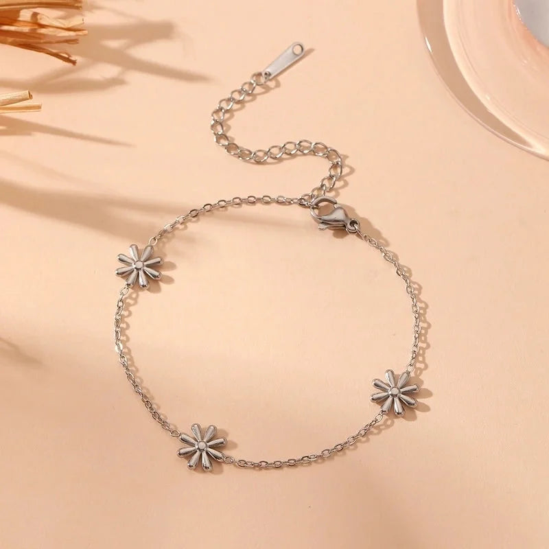 Sweet Minimalist Flower Titanium Steel 18K Gold Plated Bracelets Necklace Jewelry Set