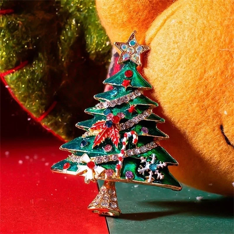 Vintage Style Pin Christmas Tree Alloy Unisex Brooches