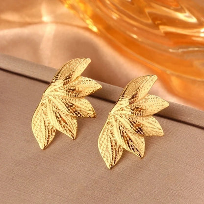 1 Pair Minimalist Sector Leaves Heart Shape Pleated 304 Stainless Steel 18K Gold Plated Ear Studs