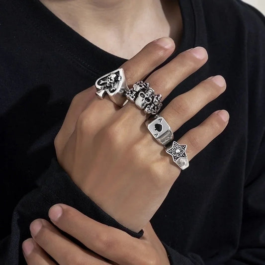 Retro Geometric Poker Skull Alloy Plating Halloween Men'S Rings