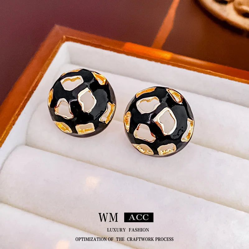 French Vintage Round Geometric Copper Electroplating Stud Earrings