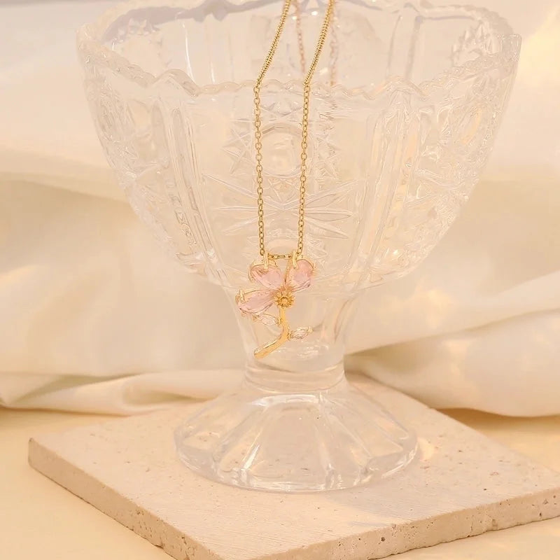 Minimalist Commute Flower 304 Stainless Steel Glass 18K Gold Plated Inlay Pendant Necklace