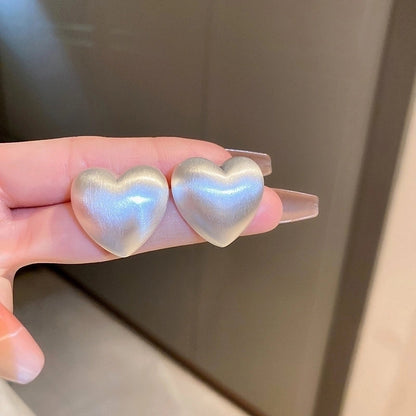 Silver Needle Exaggerated Lovely Earrings Light Luxury High-grade Niche Earrings Fashion Metal Temperament Earrings For Women