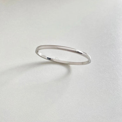 Minimalist Solid Color 304 Stainless Steel 16K Gold Plated White Gold Plated Gold Plated Bangle In Bulk