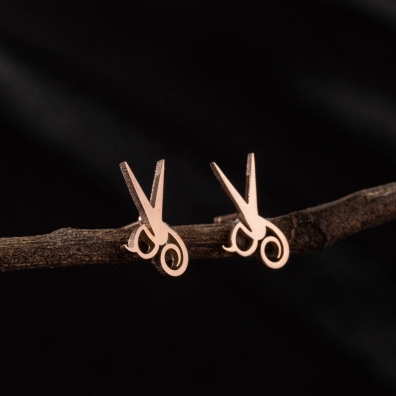 1 Pair Cute Minimalist Dog Cat Flower Polishing Hollow Out 304 Stainless Steel 18K Gold Plated Ear Studs