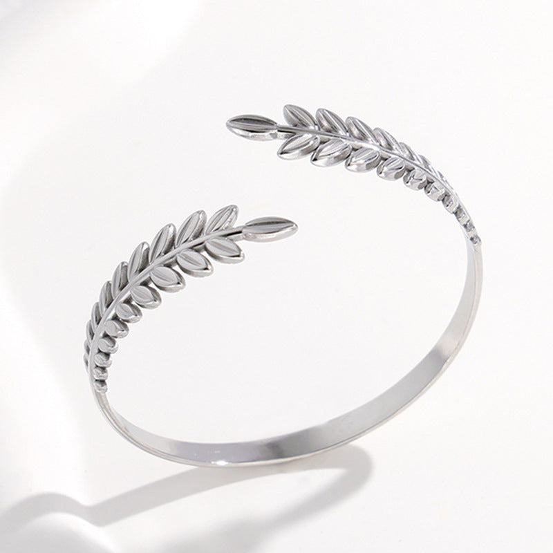 2 Pieces Expressive Stripe Stainless Steel Electroplating Bangles