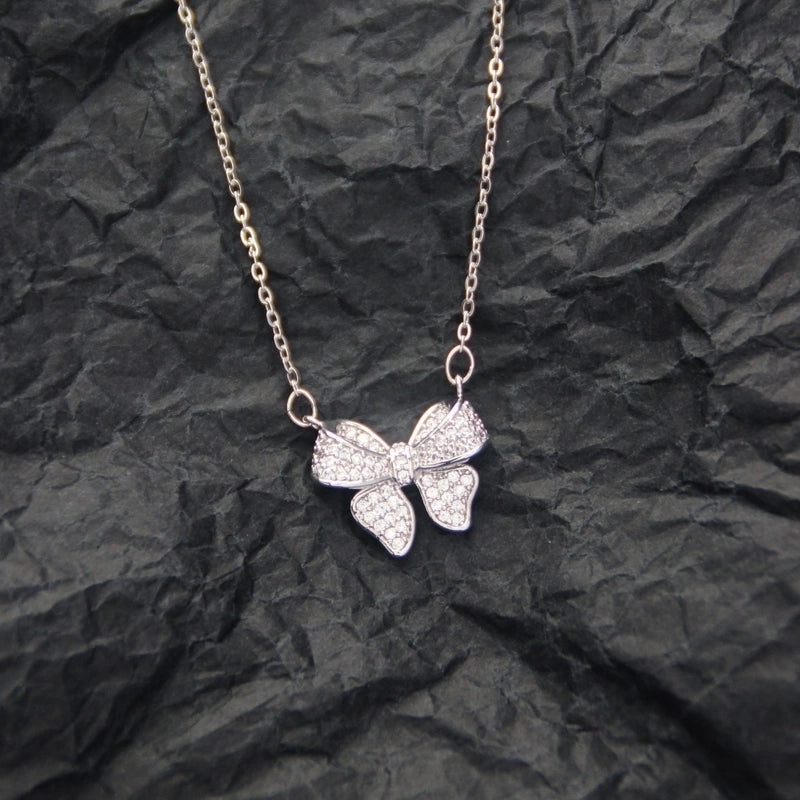 10 Pieces Casual Elegant Basic Moon Heart Shape Bow Knot Titanium Steel Copper Zircon Plating Inlay Pendant Necklace